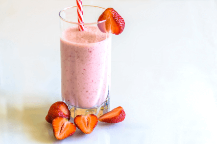 Apple strawberry smoothie Apple strawberry smoothie